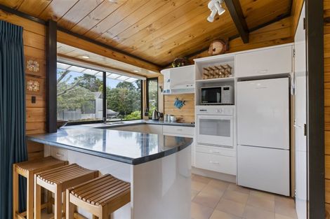 Photo of property in 5 Courtney Close, Pauanui, Hikuai, 3579