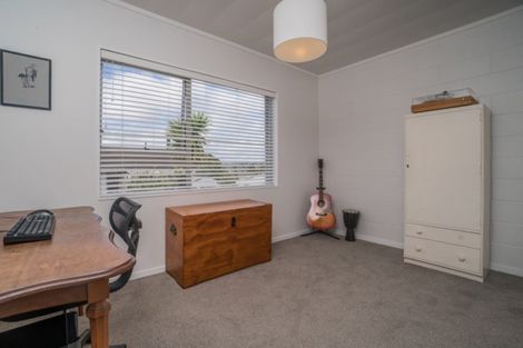 Photo of property in 1/7 Addison Drive, Glendene, Auckland, 0602