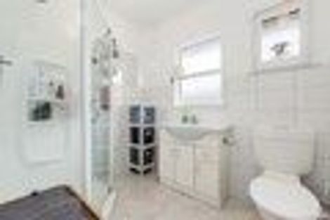 Photo of property in 2/771 Beach Road, Browns Bay, Auckland, 0630