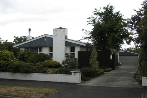 Photo of property in 39 Whitby Street, Burnside, Christchurch, 8053