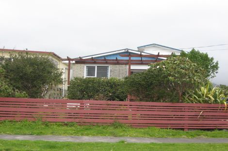 Photo of property in 44 Jans Terrace, Oakura, 4314