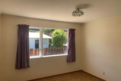 Photo of property in 37 Tacoma Drive, Totara Park, Upper Hutt, 5018