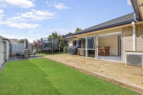 Photo of property in 11 Grabella Place, Papamoa Beach, Papamoa, 3118