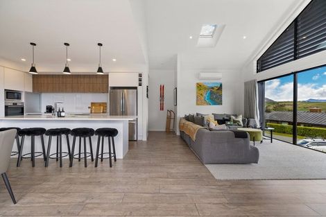 Photo of property in 3a Rannoch Drive, Jacks Point, Queenstown, 9371