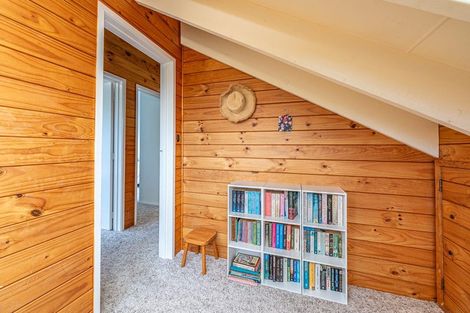 Photo of property in 50 Parkdale Drive, Aramoho, Whanganui, 4500