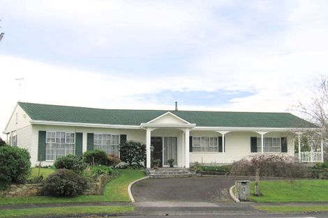 Photo of property in 2 Grassy Downs Place, St Andrews, Hamilton, 3200