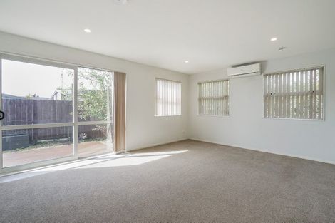 Photo of property in 16 Fay Close, Wiri, Auckland, 2104