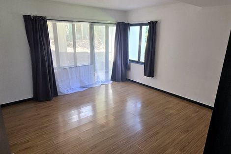 Photo of property in 213 Whangaparaoa Road, Red Beach, 0932
