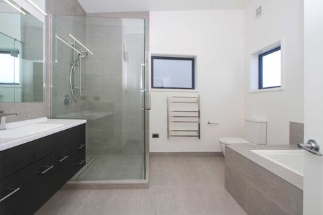 Photo of property in 37 Wallace Road, Hobsonville, Auckland, 0616