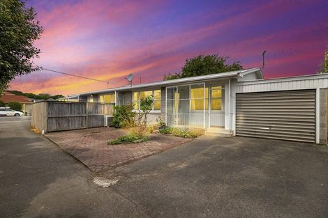 Photo of property in 2/49 Brockworth Place, Riccarton, Christchurch, 8011