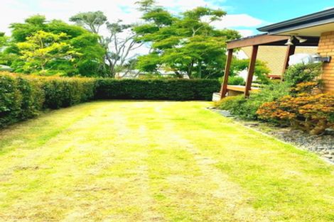 Photo of property in 12 Chadlington Avenue, Henderson, Auckland, 0612