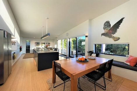 Photo of property in 137a Nevay Road, Miramar, Wellington, 6022