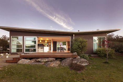 Photo of property in 10 Bridgewater Terrace, Albert Town, Wanaka, 9305
