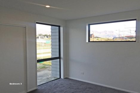 Photo of property in 30 Obelisk Street, Wanaka, 9305