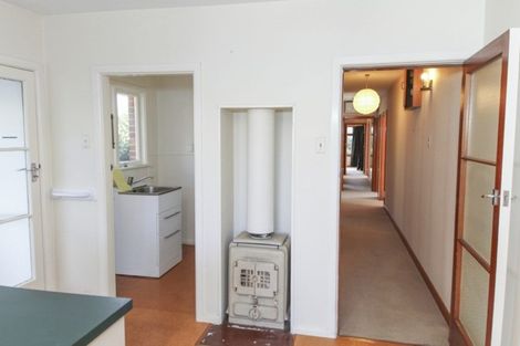 Photo of property in 32 Bryndwr Road, Fendalton, Christchurch, 8052