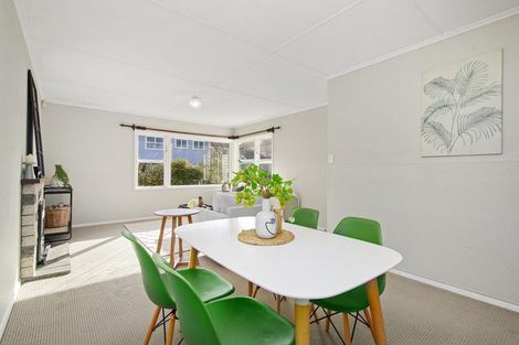 Photo of property in 22a Beauchamp Street, Tawa, Wellington, 5028