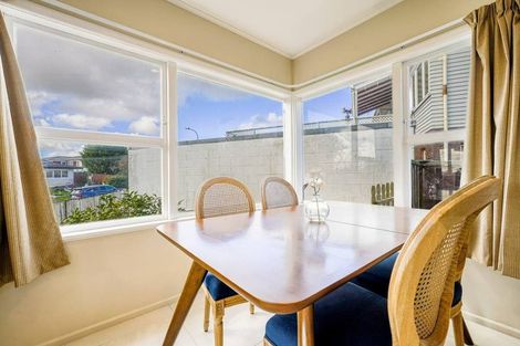 Photo of property in 3 Parkview Place, Pakuranga, Auckland, 2010