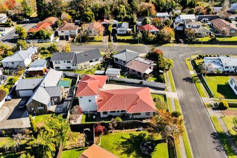 Photo of property in 37 Kowhai Street, Inglewood, 4330
