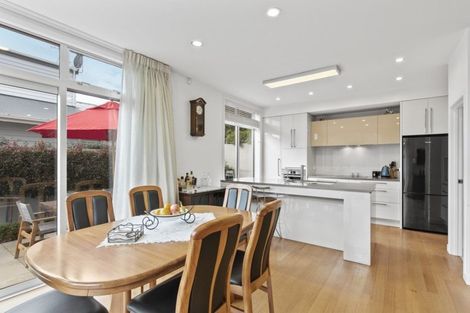 Photo of property in 8 Sylvan Park Avenue, Milford, Auckland, 0620