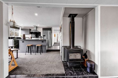 Photo of property in 135 Turuturu Road, Hawera, 4674