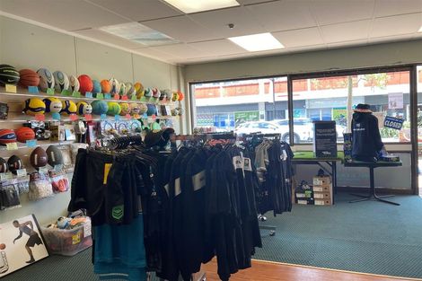 Photo of property in 154 Main Street, Upper Hutt Central, Upper Hutt, 5018