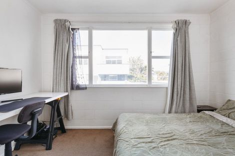 Photo of property in 22 Karewa Parade, Papamoa Beach, Papamoa, 3118