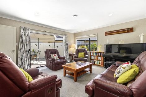 Photo of property in 6 Highlander Place, Welcome Bay, Tauranga, 3112