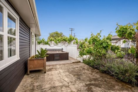 Photo of property in 120 Parkhurst Road, Parakai, 0830