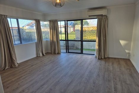 Photo of property in 2a Spriggs Crescent, Greenmeadows, Napier, 4112