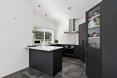 Photo of property in 290b Oceanbeach Road, Mount Maunganui, 3116