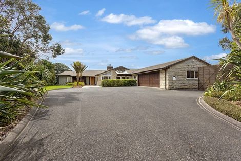 Photo of property in 51 Donohue Road, South Head, Helensville, 0874