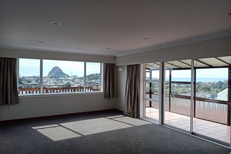 Photo of property in 25 Crownhill Street, Spotswood, New Plymouth, 4310