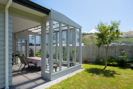 Photo of property in 5 Crompton Avenue, Churton Park, Wellington, 6037