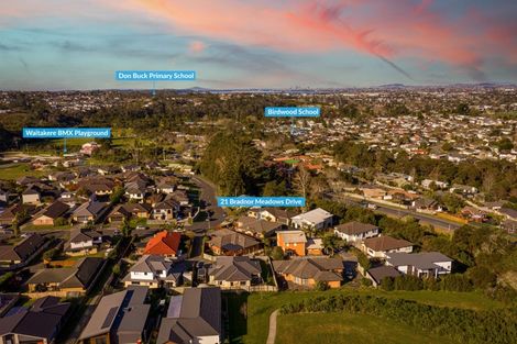 Photo of property in 21 Bradnor Meadows Drive, Swanson, Auckland, 0612