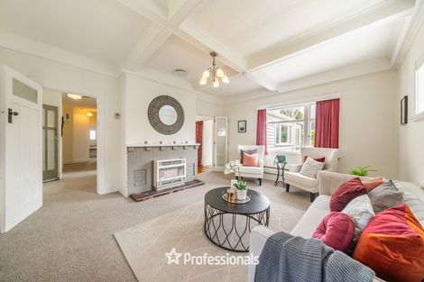 Photo of property in 135 Kings Crescent, Hutt Central, Lower Hutt, 5010