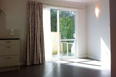 Photo of property in 52 Sheridan Terrace, Johnsonville, Wellington, 6037