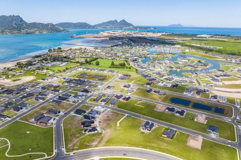 Photo of property in 22 Taurangawaka Road, One Tree Point, 0118