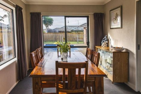 Photo of property in 19 Croftview Road, Wattle Downs, Auckland, 2103