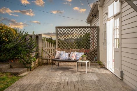 Photo of property in 80 Balfour Street, Mornington, Wellington, 6021