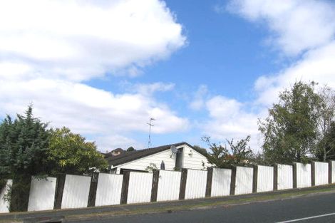 Photo of property in 2/94 John Downs Drive, Browns Bay, Auckland, 0630