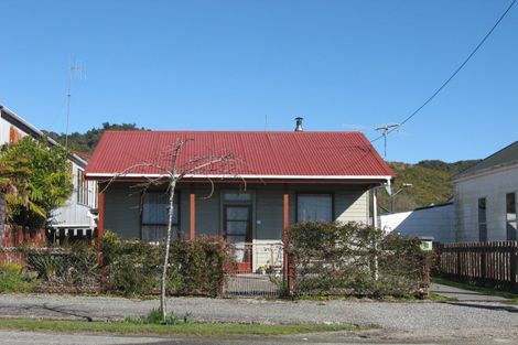 Photo of property in 31 Moorhouse Street, Ross, 7812