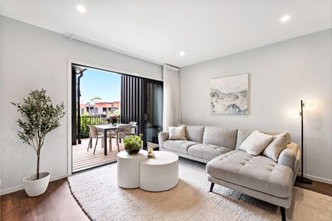 Photo of property in 116 Te Oneroa Way, Long Bay, Auckland, 0630