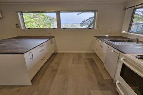 Photo of property in 1/38 Carlisle Road, Browns Bay, Auckland, 0630