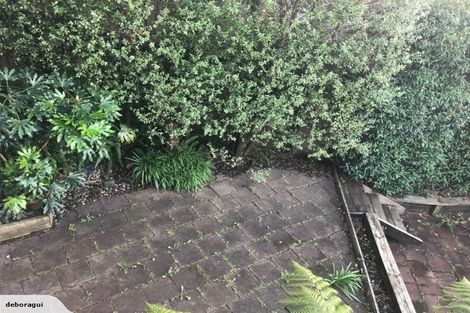 Photo of property in 1/633 Glenfield Road, Totara Vale, Auckland, 0629