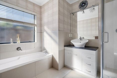 Photo of property in 42 Palazzo Drive, Papamoa Beach, Papamoa, 3118