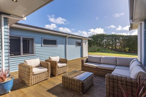 Photo of property in 19 Paetawa Road, Peka Peka, Waikanae, 5391