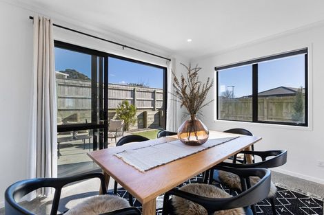 Photo of property in 13 Rua Place, Bell Block, New Plymouth, 4312