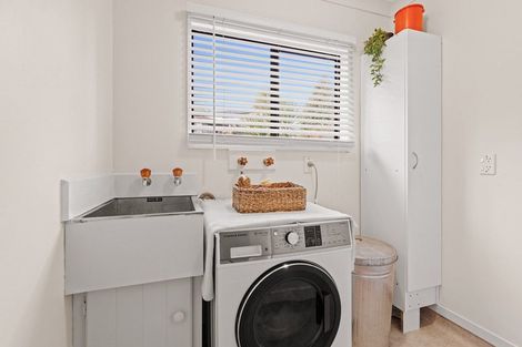 Photo of property in 8 Langstone Street, Welcome Bay, Tauranga, 3112