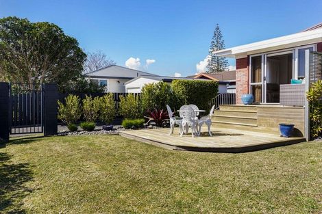 Photo of property in 1/6 Manuka Street, Orewa, 0931