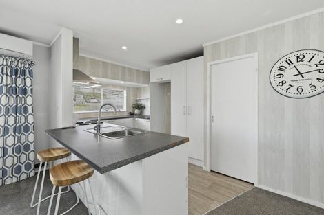 Photo of property in 6a Novella Place, Brookfield, Tauranga, 3110